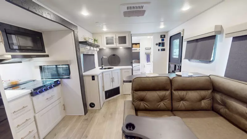 25RL Floorplan Main Room